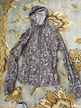 lululemon athletica Women's Hooded Zip Jacket - Gray Print